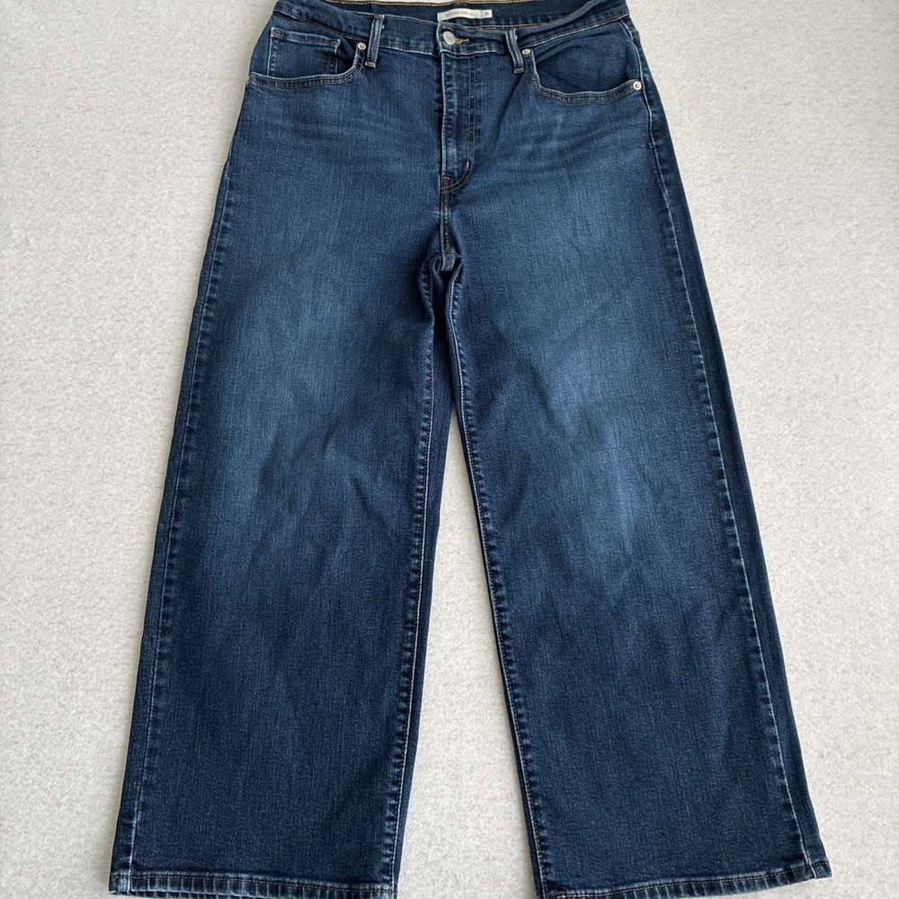 Levis High Rise Wide Leg Jeans Womens Size 31 Cropped Baggy Boho Festival City